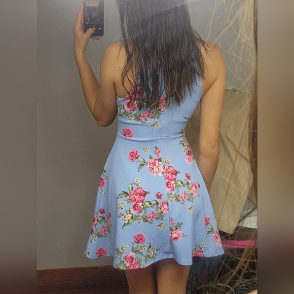 Floral Blue Sleeveless Dress - Picture 3 of 4